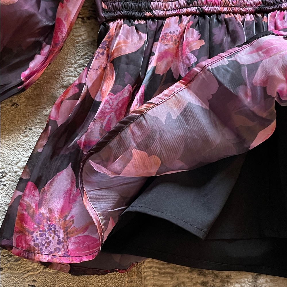 Chic Floral Blouse with Puff Sleeves - Picture 5 of 7